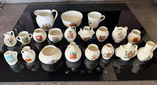 Collection crested ware - of,