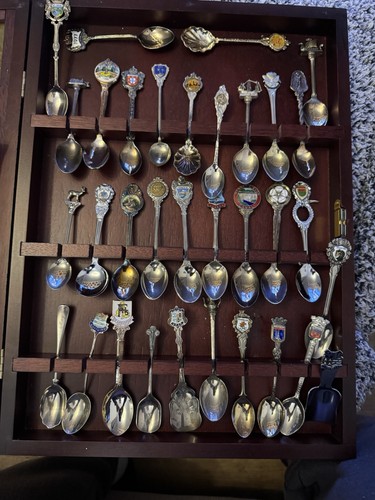 Commemorative spoons in - 34,