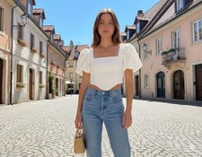 Zara White Top Size M Cropped