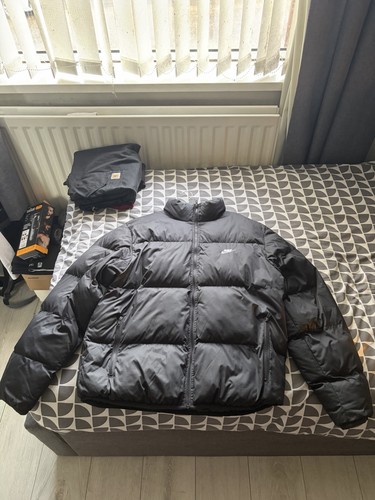 Nike black puffer jacket - black,