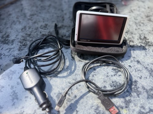 Garmin nuvi 1300 car sat - garmin,