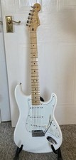 FENDER PLAYER STRATOCASTER