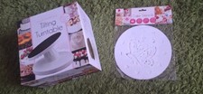 The Works Multi Purpose Cake Tilting Turntable Non-Slip & Set Of 4 Cake Stencils