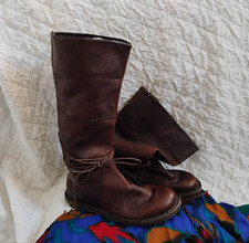 NWOB Trippen Mexico Boots