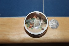 SMALL STAFFORDSHIRE BONE CHINA