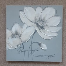 Large Flower Wall Hanging 50cm by 50cm Gray Background, Excellent Condition