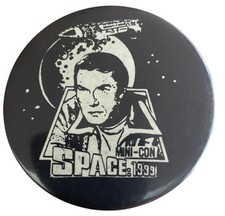 Vintage Fanderson 1997 Space 1999 MiniCon Commander John Koenig Convention Badge