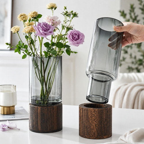 Light luxury simple retro vase - light,