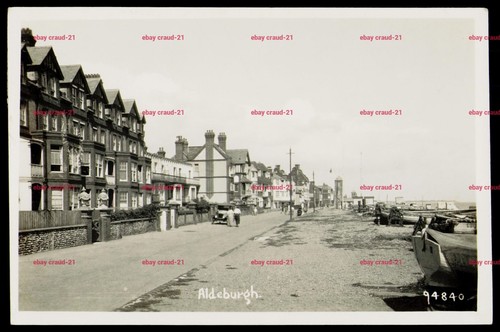 Aldeburgh suffolk postcard - aldeburgh,
