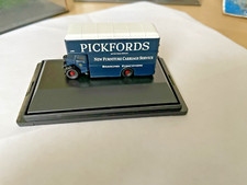 Oxford Diecast Pickfords