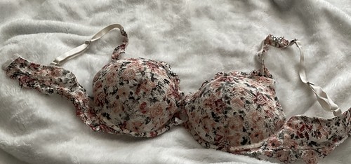 Ladies sizes bigger boob job - ladies,