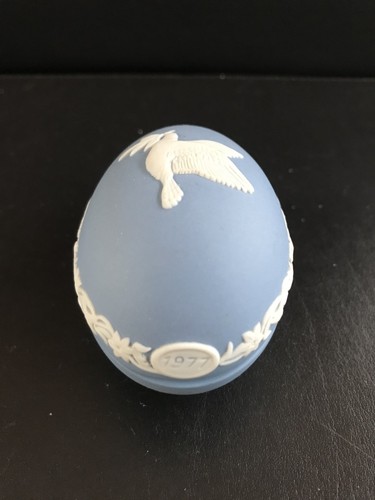 Wedgwood blue 1977 jasper ware - wedgwood,