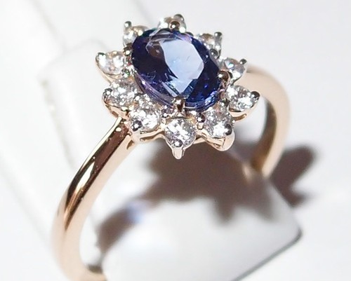 Stunning tanzanite ring in - ring,,