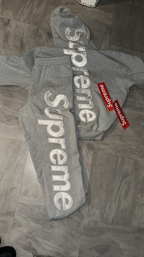 Supreme satin appliqué - supreme,