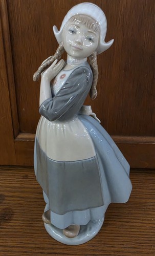 Lladro 5063 dutch girl with - lladro,