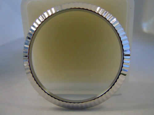 White gold fluted - fluted, 18k