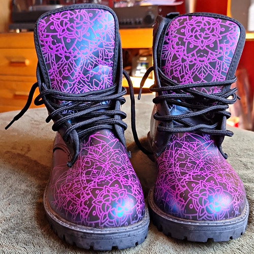 Black purple floral celestial - black/purple,