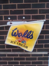 Vintage Walls Ice Cream