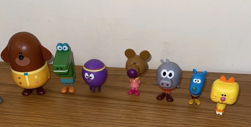 Cbeebies hey duggee figures - hey,