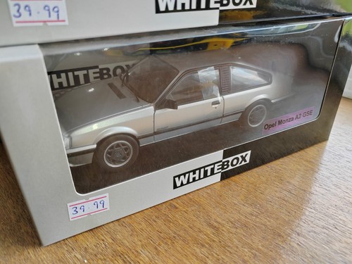 Boxed model whitebox - 1/24,