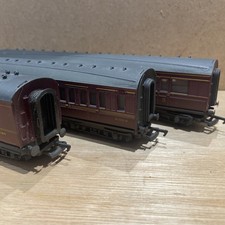 Vintage Collectors Three Railway 00 Gauge Carriages By Mainline LMS