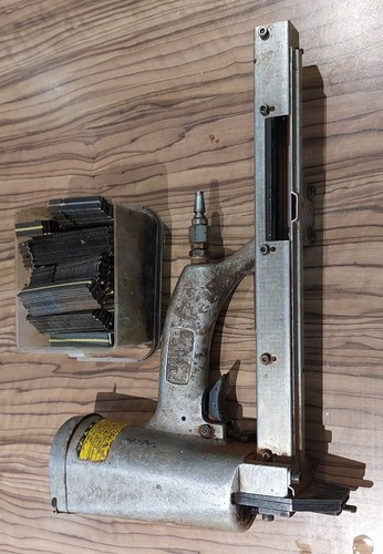 Numatic corragated nail gun - corragated,