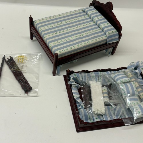 12th scale dolls house - 1:12th,