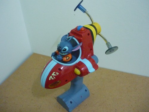 Lilo and stitch red spaceship - and,