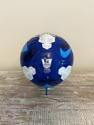 Hand signed chelsea - hand, fc