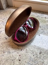 Gucci mens sunglasses brand new, pink frame and black lens