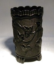 VICTORIAN GLASS GREENER CO ? PRESSED PURPLE/ BLACK SANDWICH / STIPPLED IVY VASE