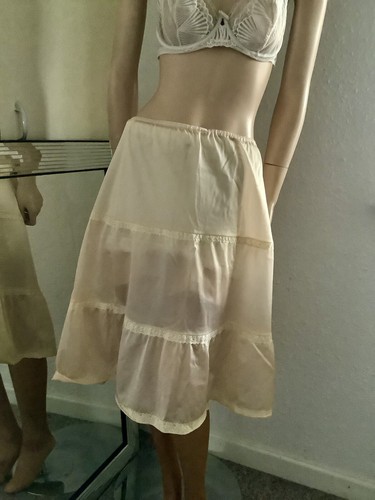 Vtg kelito peach - kelito, nylon