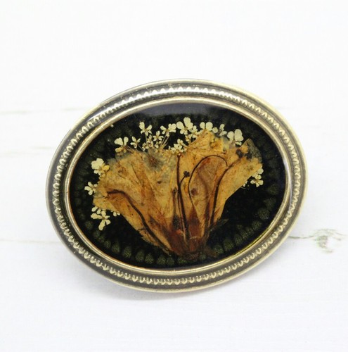 Vintage french artisan - vintage, pressed