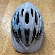 Bell women’s bike helmet crossfire 50-57cm in good condition.