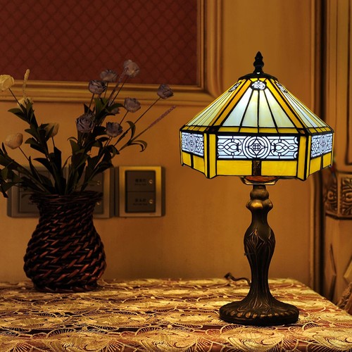 Tiffany table lamp - table,