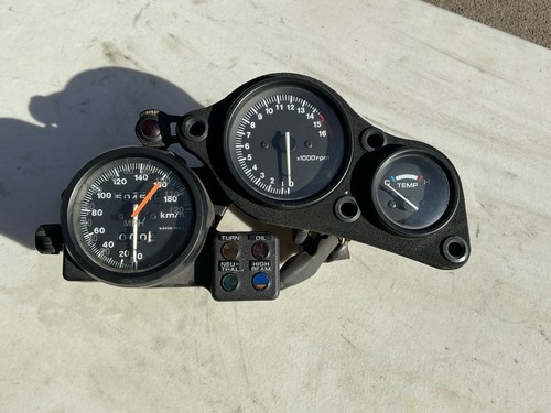 Honda cbr400rr nc23 - tri, arm