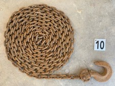 Old used rusty chains anchor bouy shackle mooring chain shackle Loop