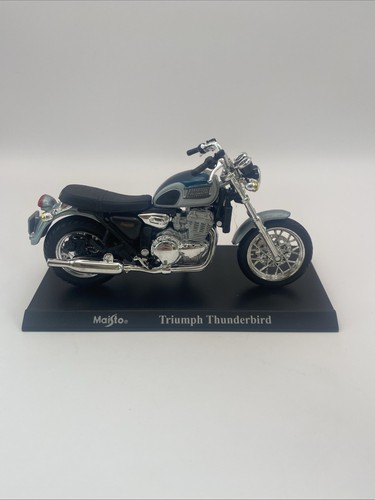 Maisto triumph thunderbird - triumph, 900