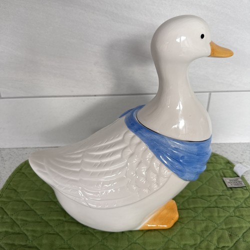 Vintage goose ceramic cookie - goose,