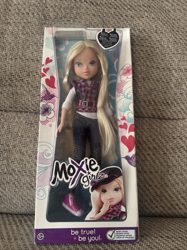 Moxie girlz avery doll - moxie, sealed