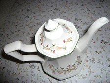 Johnson Brothers Eternal Beau Coffee Pot 26cm (very good condition).