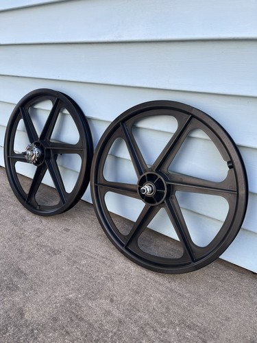 Black skyway old school - black,