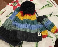 Girls hat scarf and gloves set