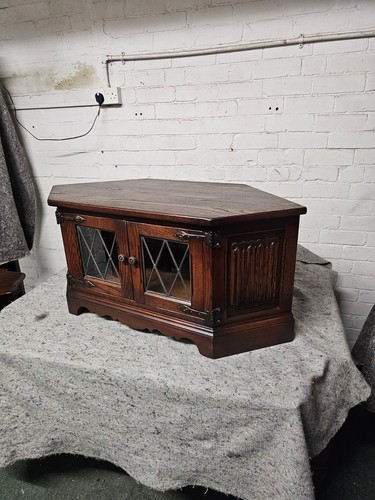 Old charm furniture - oak, corner
