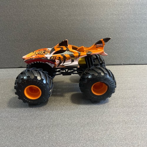Hot wheels monster jam - wheels,