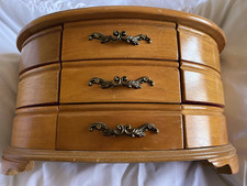 Vintage Retro Wooden Jewellery