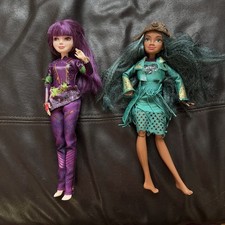 Disney Descendants 2 UMA and