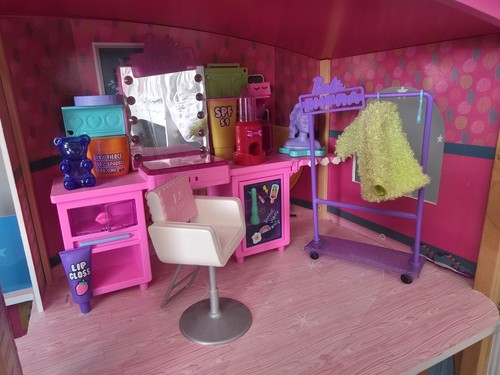 Barbie extra vanity - barbie,