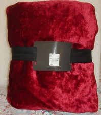 Faux Fur Throw Raspberry Red