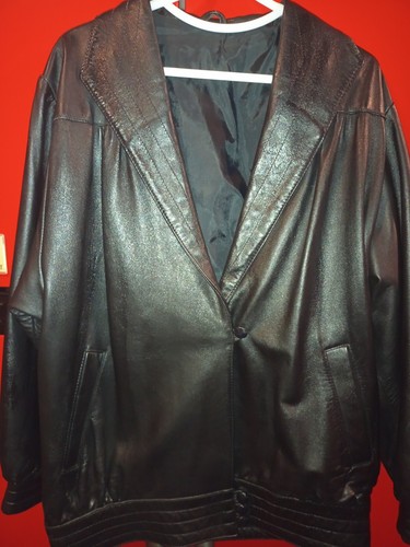 Ladies vintage black real - vintage,